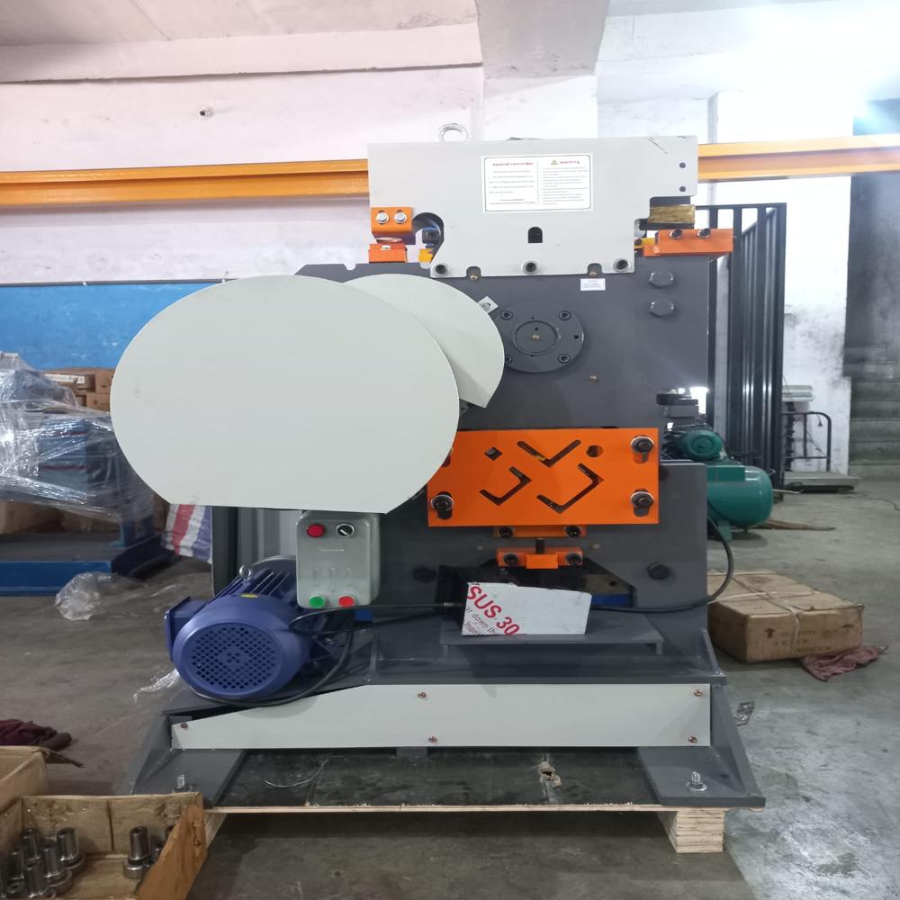 Qa-12b Mechanical Iron Worker Machine - Operating Type: Semi Automatic