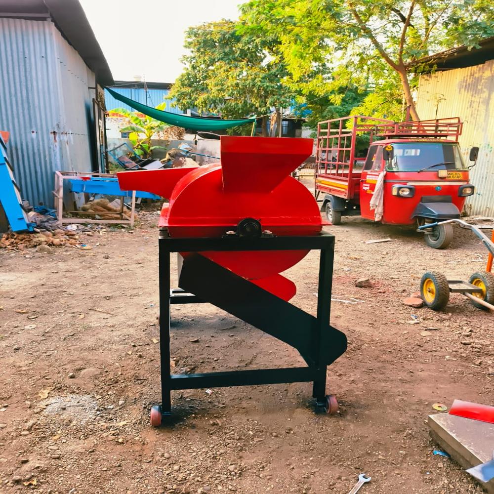 Low Cost Cocopeat Making Machine 400 Kg Capacity Per 8hr - Color: Blue & Grey