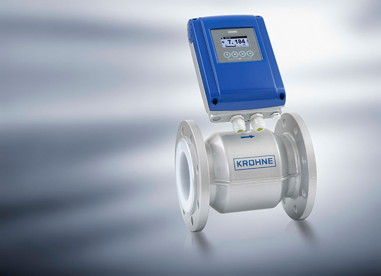 Digital electromagnetic water flow meter