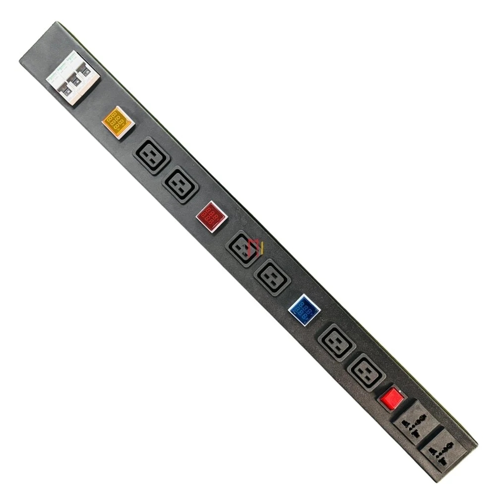 3 Phase 6 C19 and 2 Universal Socket PDU Power Distribution Unit With Ampere-Volt Meter