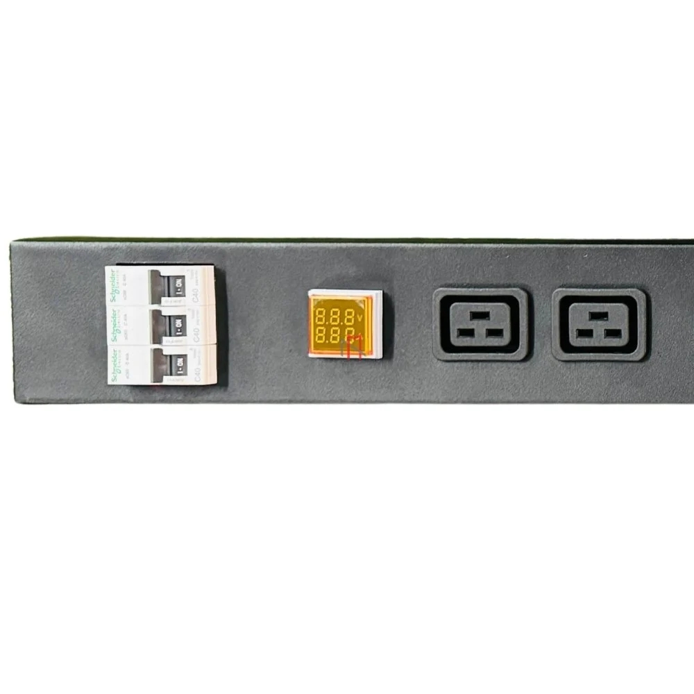 3 Phase 6 C19 and 2 Universal Socket PDU Power Distribution Unit With Ampere-Volt Meter