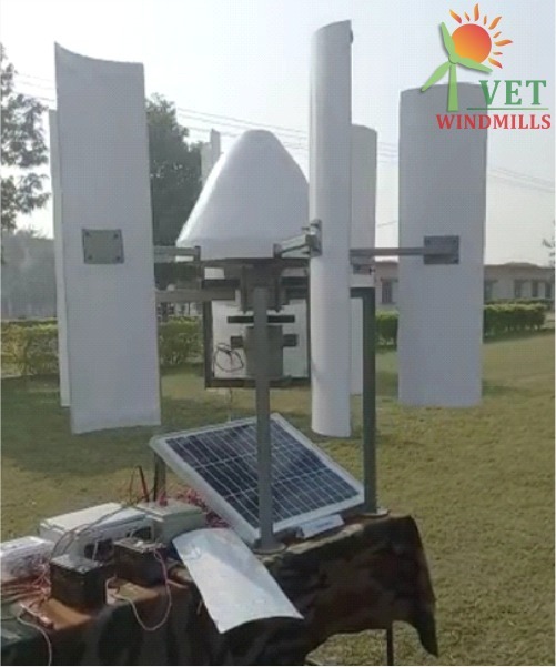 Vertical Wind Mill का उपयोग ऊर्जा उत्पादन के लिए किया जाता है। यह हवा की ऊर्जा को कुशलता से यांत्रिक ऊर्जा में परिवर्तित करता है, जिससे बिजली उत्पन्न होती है। - विनायका एनर्जी टेक