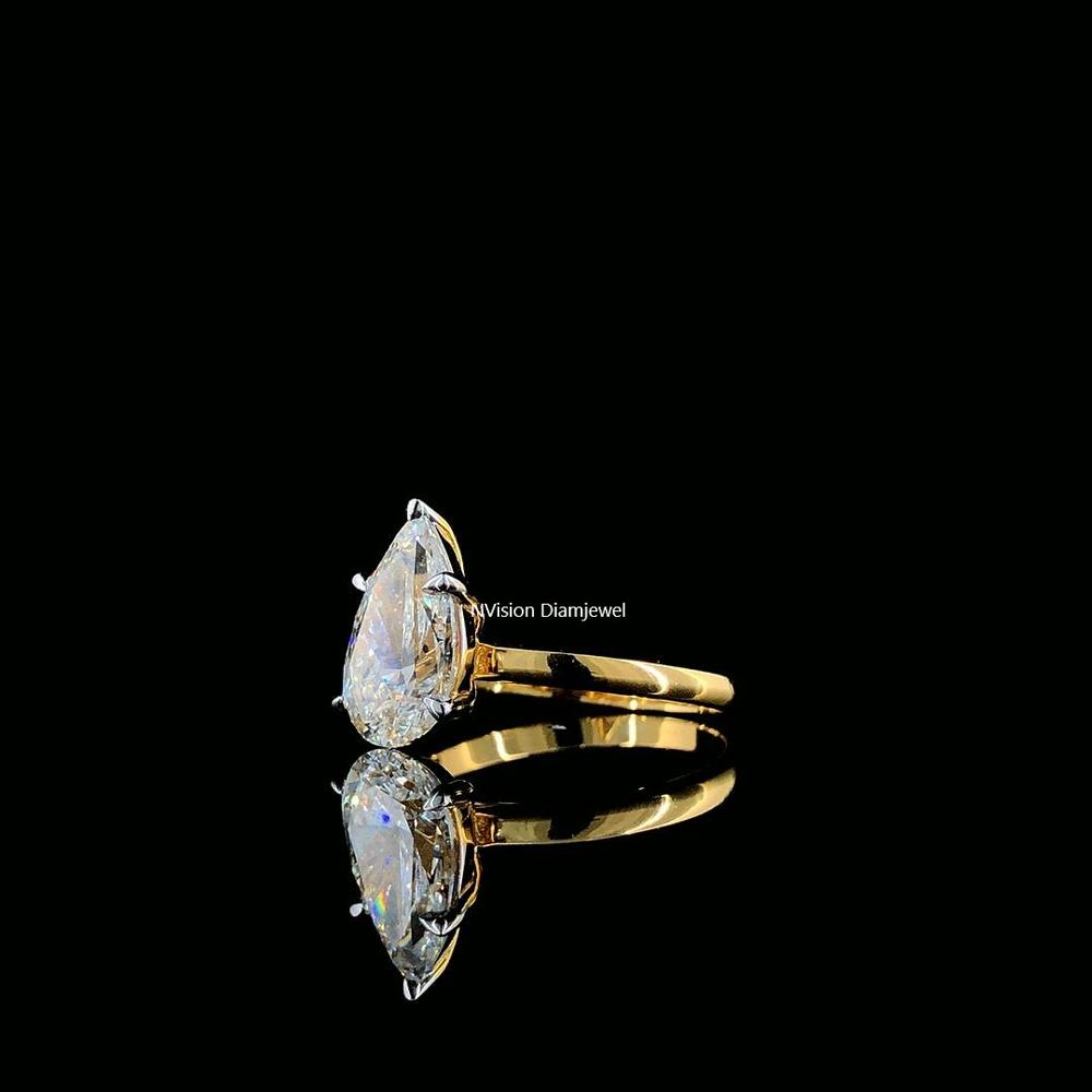 Queens Pear Cut LabGrown Diamond Ring 