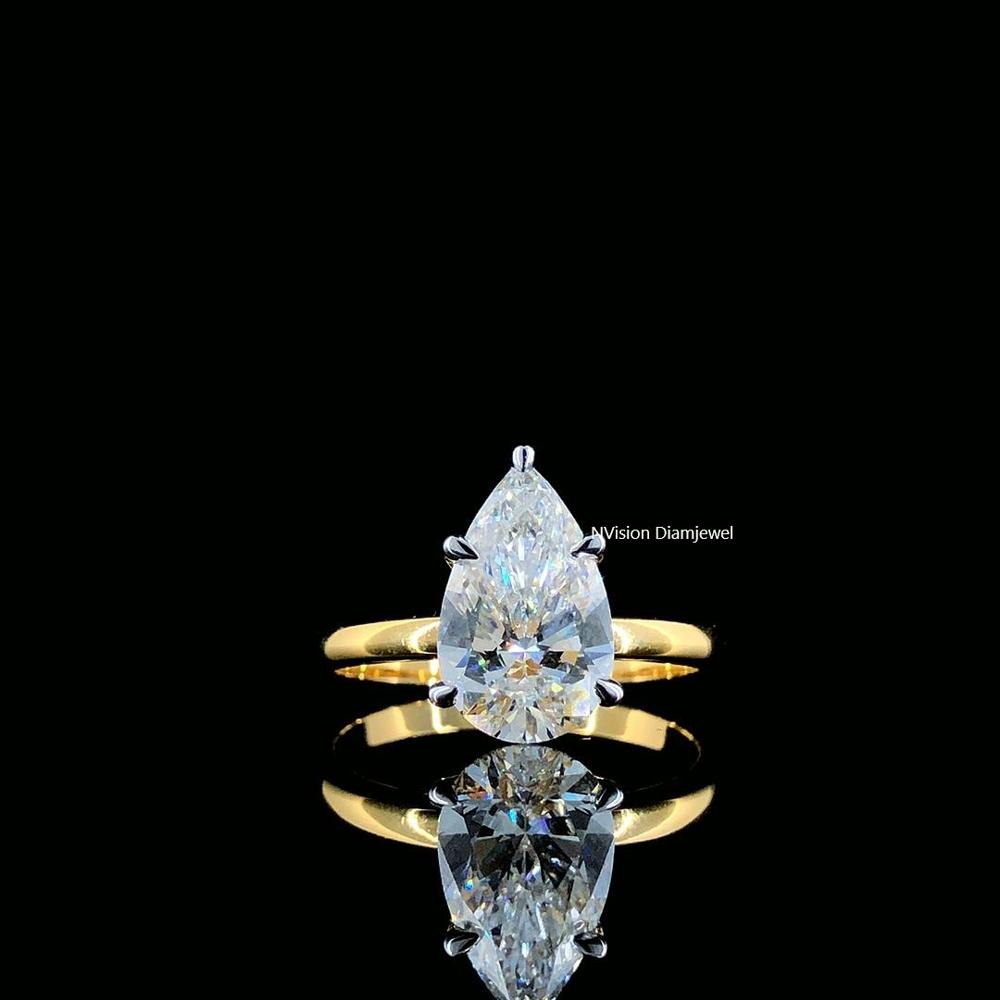 Queens Pear Cut LabGrown Diamond Ring 