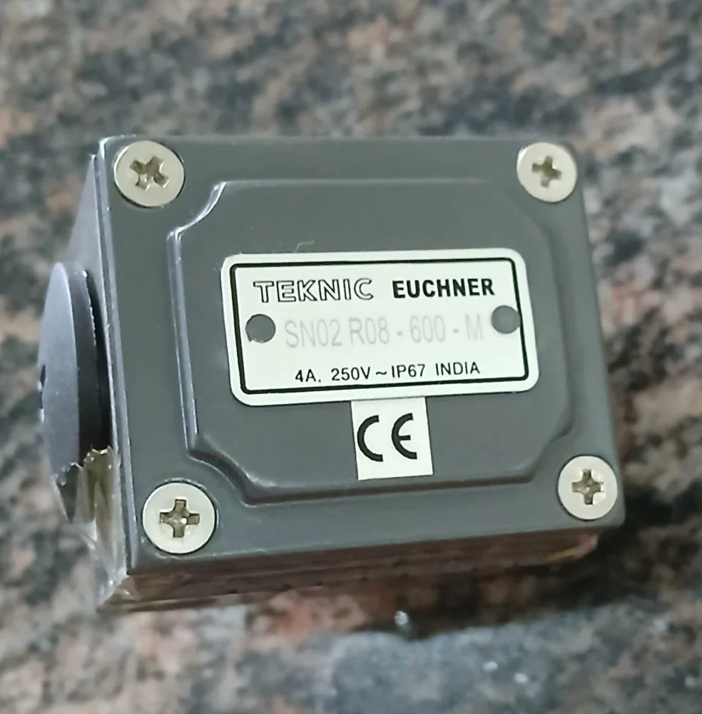 TEKNIC EUCHNER SN02D08600M LIMIT SWITCHES