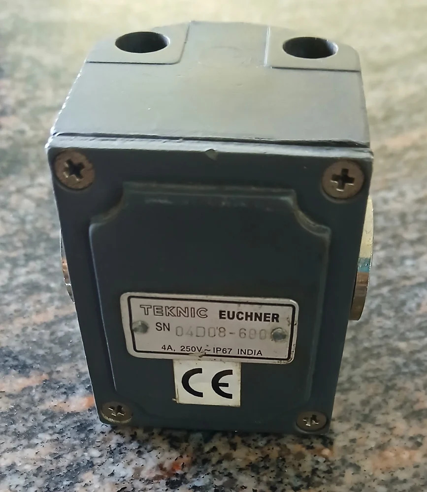 TEKNIC EUCHNER SN04D08600M LIMIT SWITCHES
