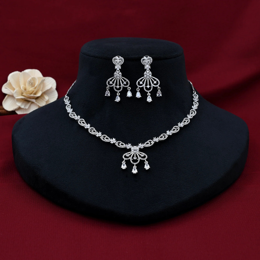 Elegant Zircon Necklace Set