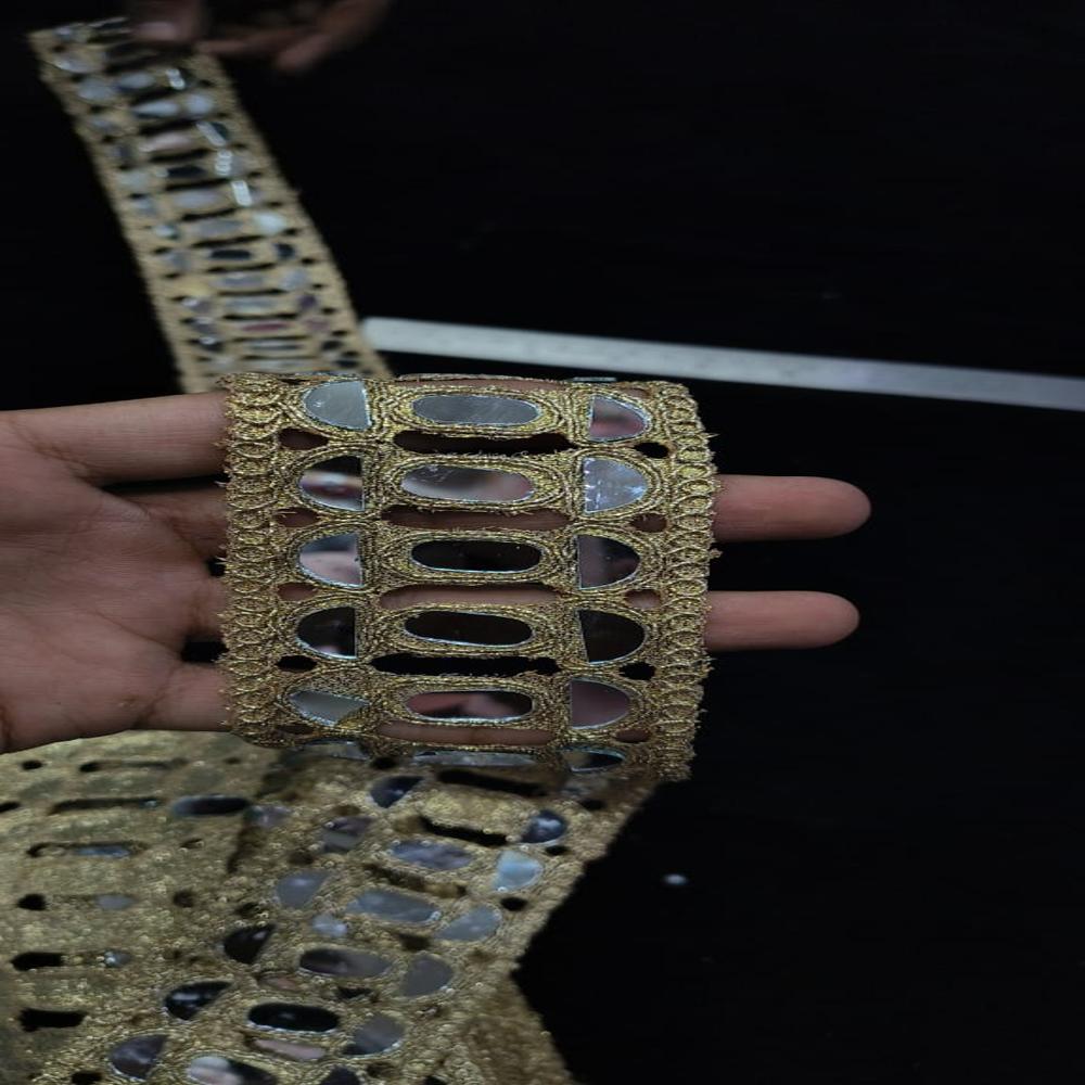 Mirror Lace - Color: Palmet