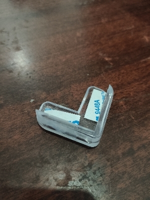 टेबल कोने का गार्ड