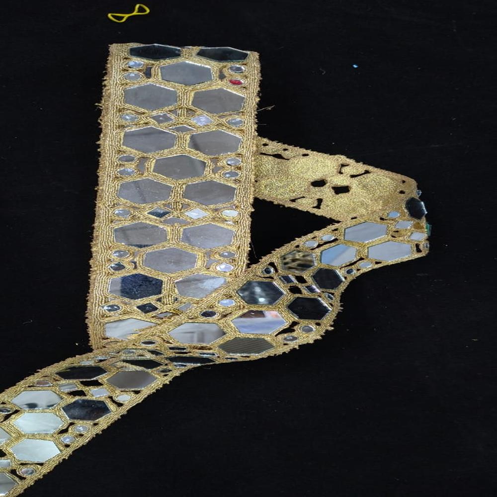 Mirror Lace - Color: Palmet