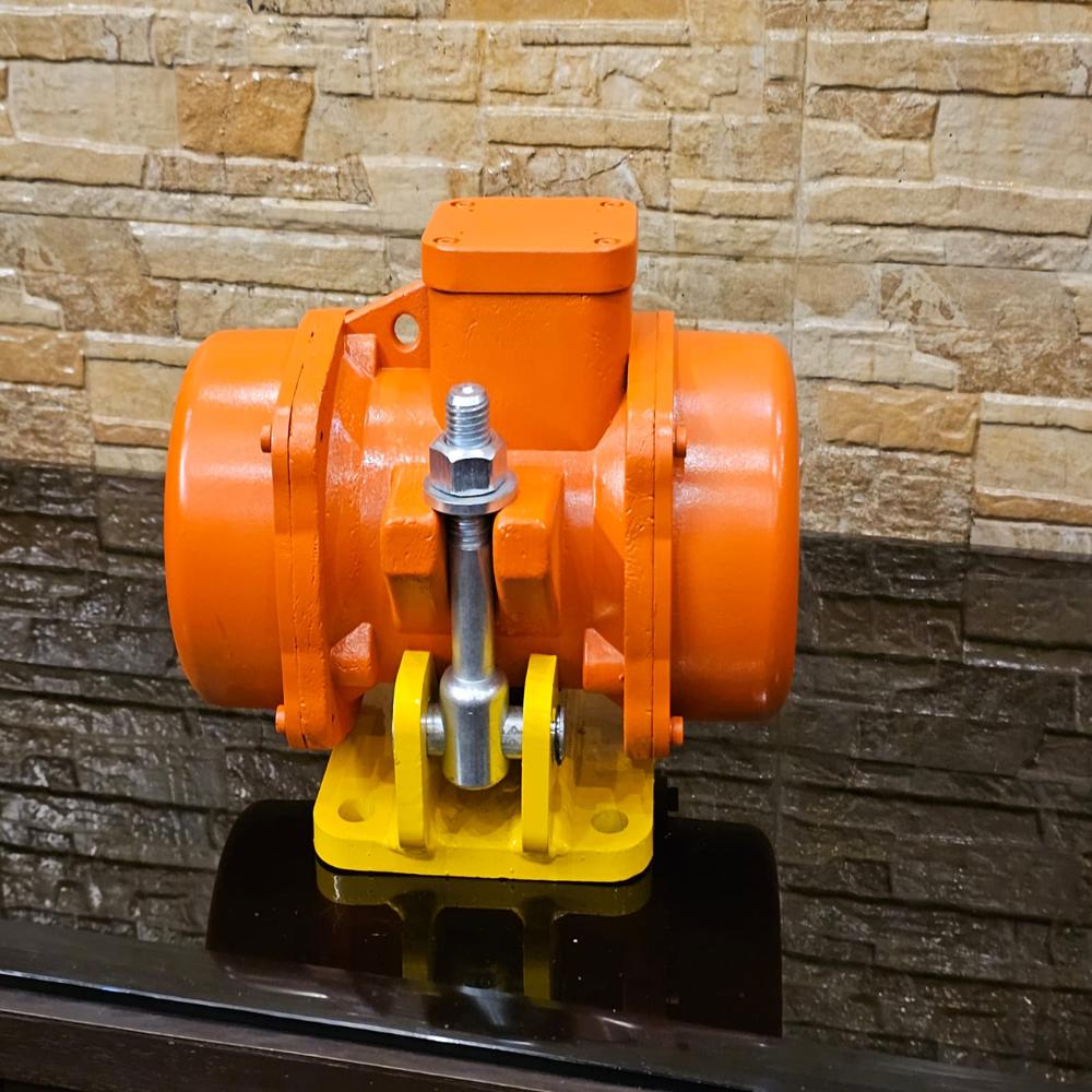 Copper Shutter Vibrator Motor - Color: Red