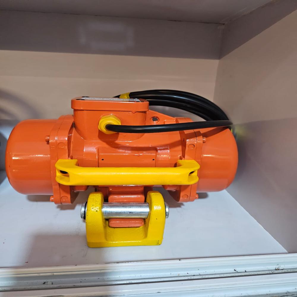 Copper Shutter Vibrator Motor - Color: Red
