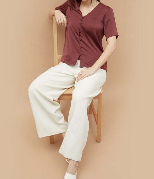 Womens Satin VNeck Button Down Top