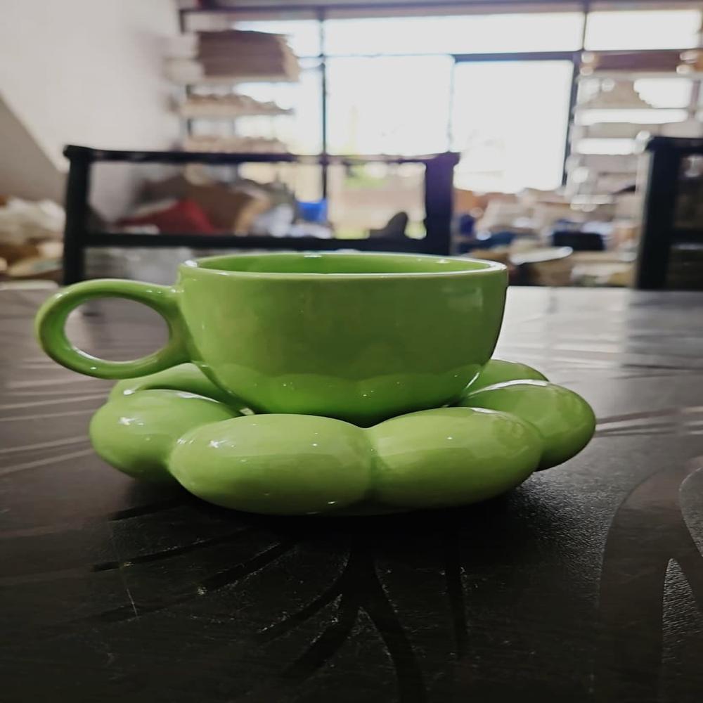 Bubble cup saucer
