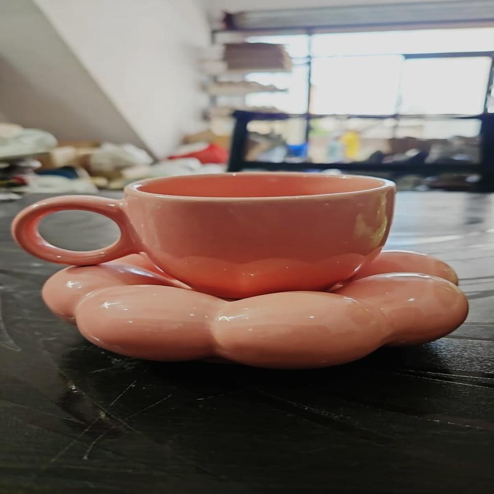 Bubble cup saucer