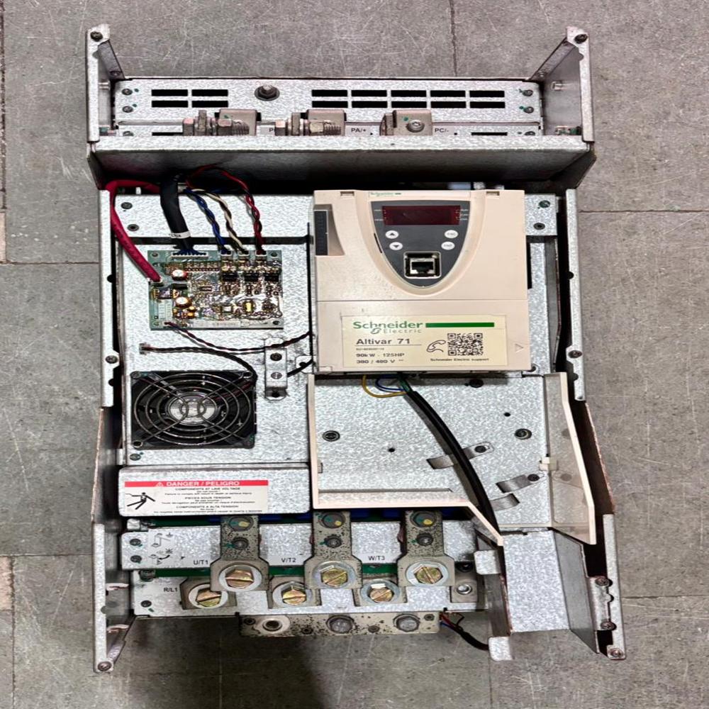SCHNEIDER ELECTRIC 90KW 125HP AC DRIVES