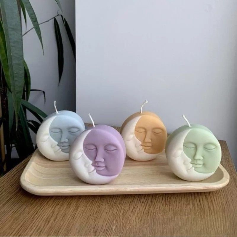 Moon face Scented candle 