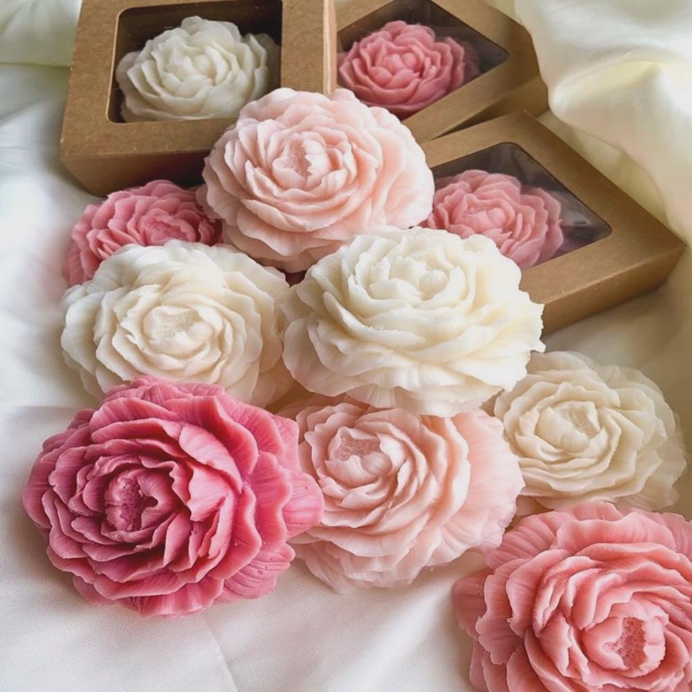 Peony flower candle 