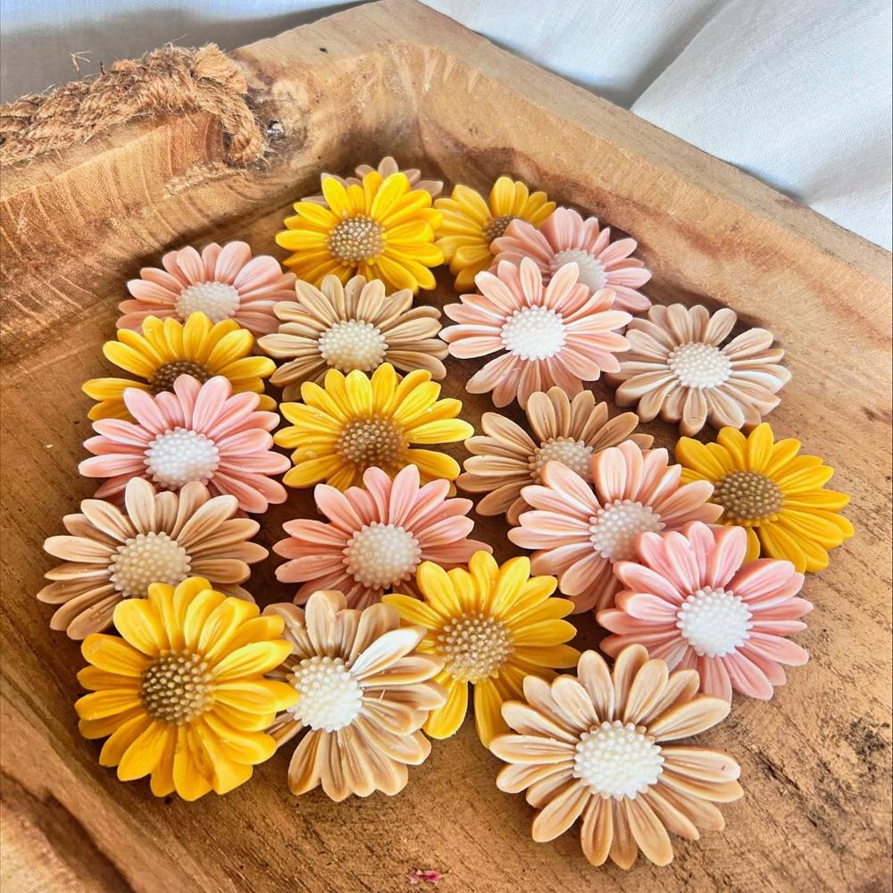 Daisy flower candle 
