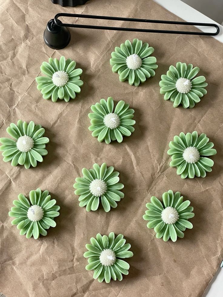 Daisy Flower Candle - Burning Time: Approx. 2-3 Hours