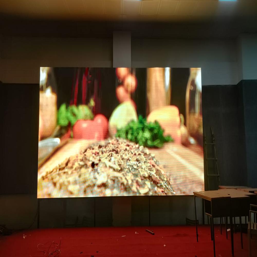 Corporate Presentation Video Wall - Application Areas: Conference Hall & Auditorium