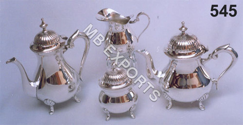 सिल्वर मेटल केटल