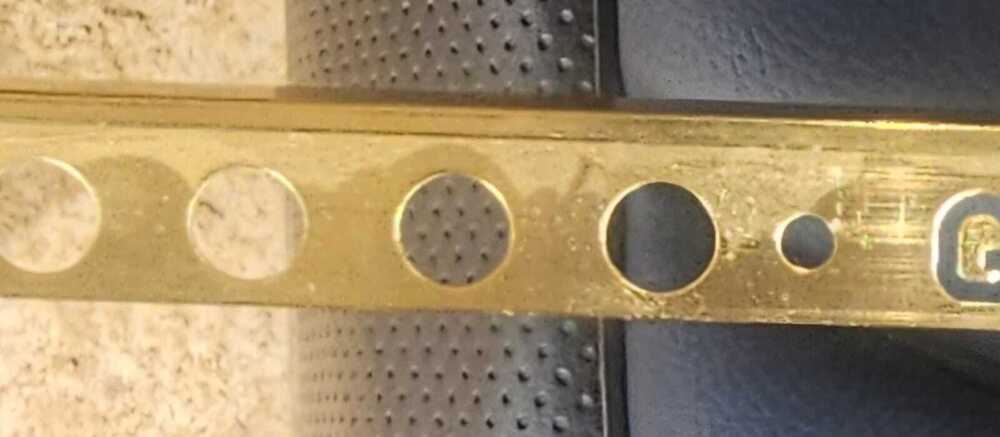 ALUMINIUM TILE BEADING 8F GOLD