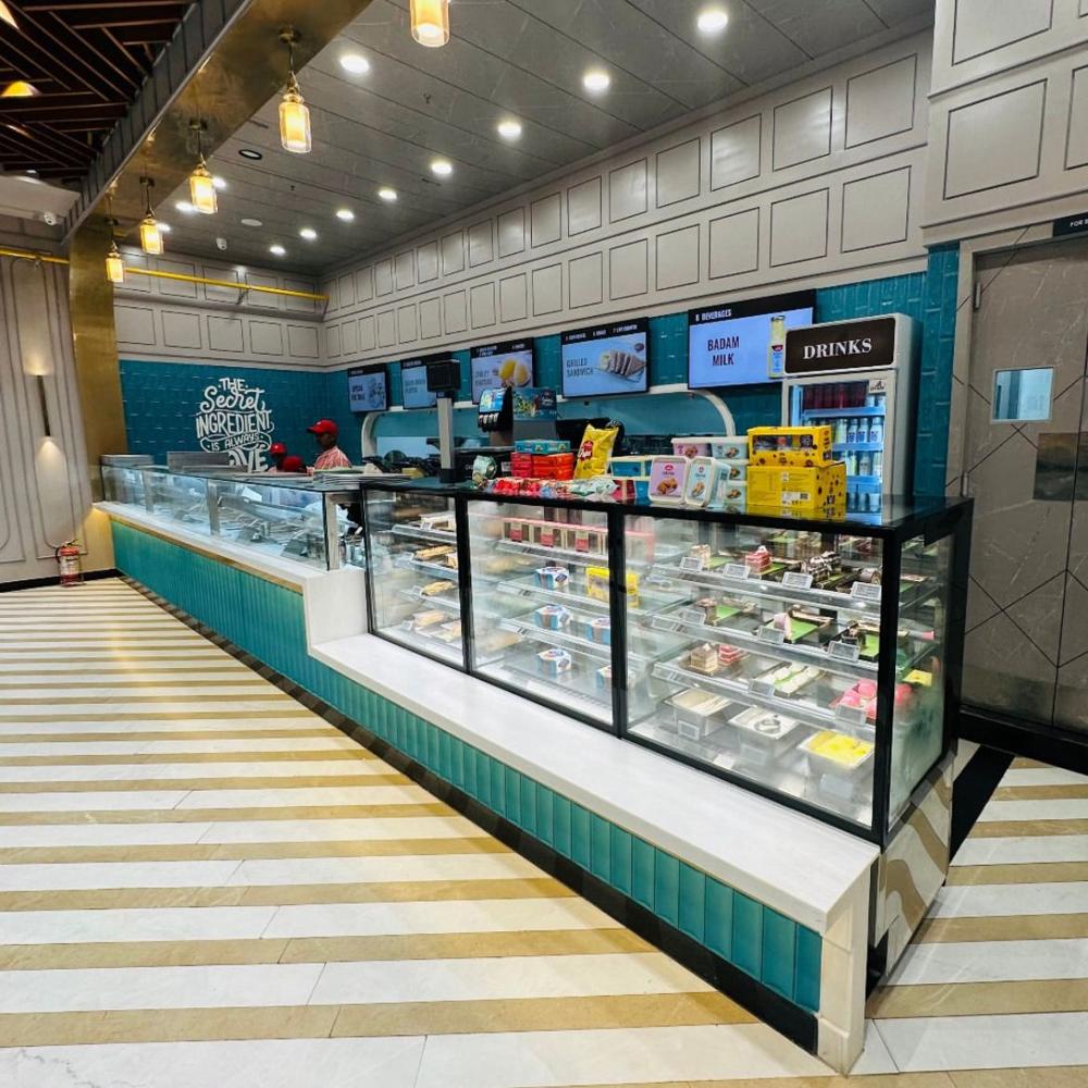 Refrigerator Display Case For Cake