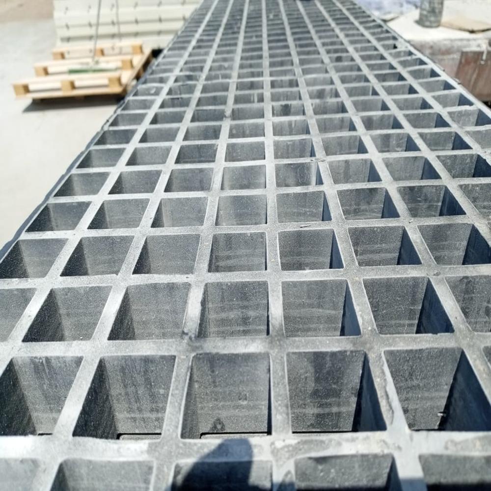 FRP SOLAR WALKWAY GRATING