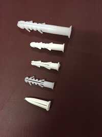 Plastic Wall Plug - Polyethylene 6 Mm X 40 Mm, White | Split Body Expansion, Corrosion Resistant, Manual Screw Installation