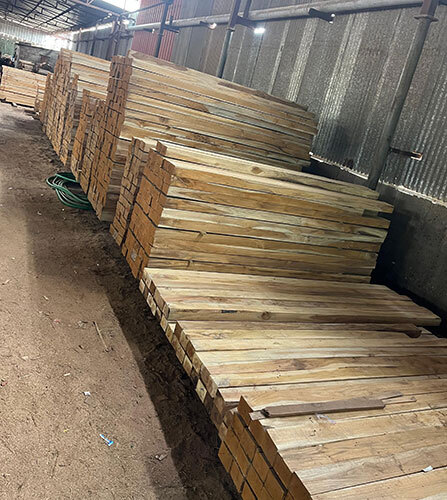 Pure Teak Wood Planks Pure Teak Wood Planks