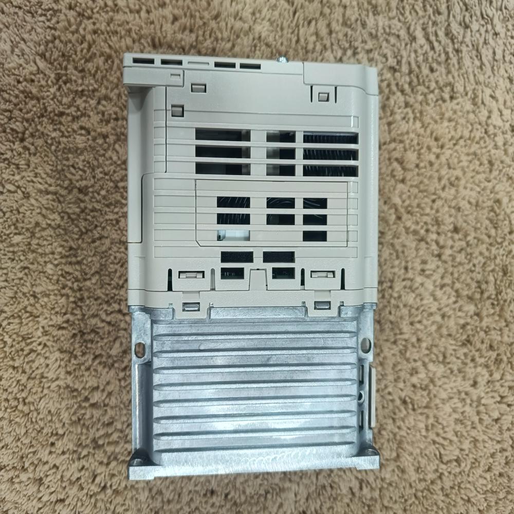 CIMR-VT4A0005BAA - Yaskawa Ac Drive V1000