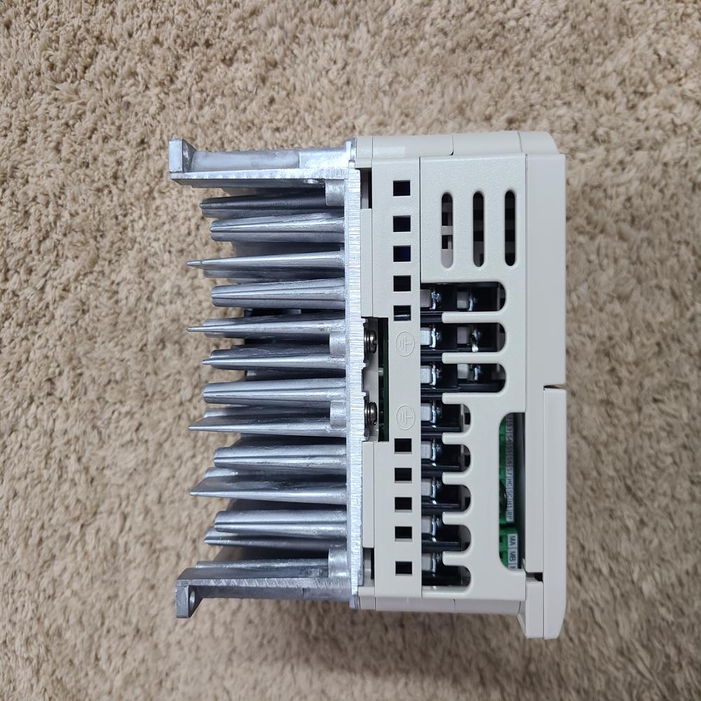 CIMR-VT4A0009BAA - Yaskawa Ac Drive V1000