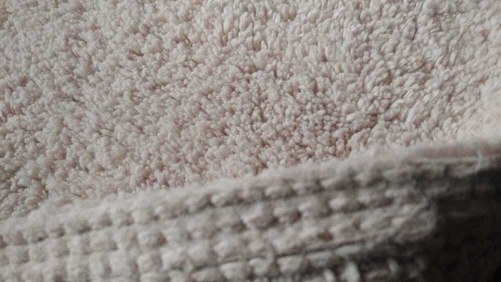 Hotel Bath Rug Light Brown