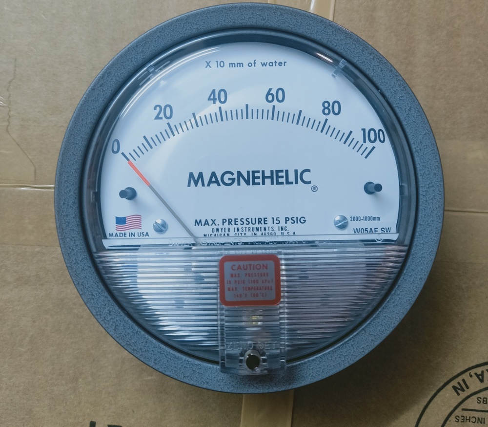 Magnehelic Differential Pressure Gauge