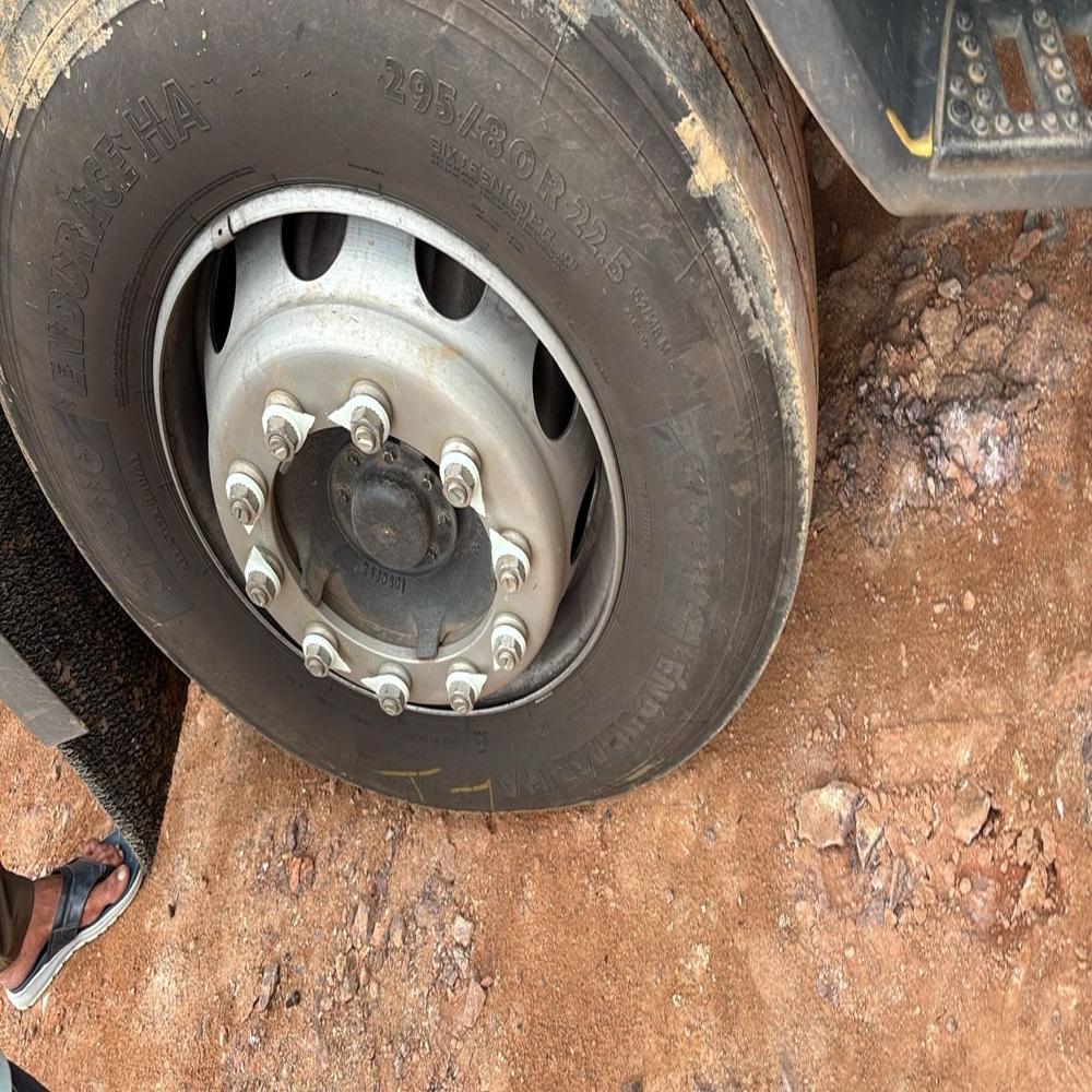 Loose Wheel Nut Indicator Plastics And Nut Lug Indicators