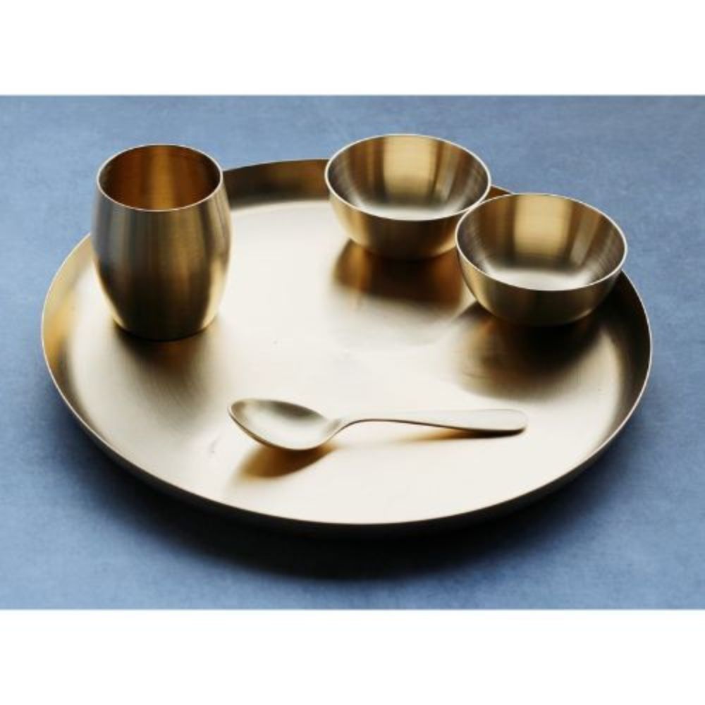 Antique Finish Kansa Bronze Dinner Set For Elegant Dining - Capacity: 150 Milliliter (ml)