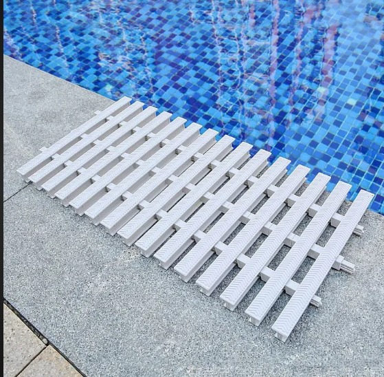 Pool Grating - Color: White