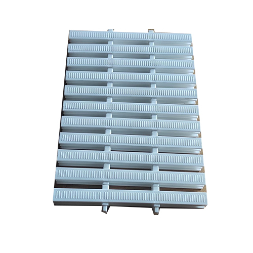 Pool Grating - Color: White