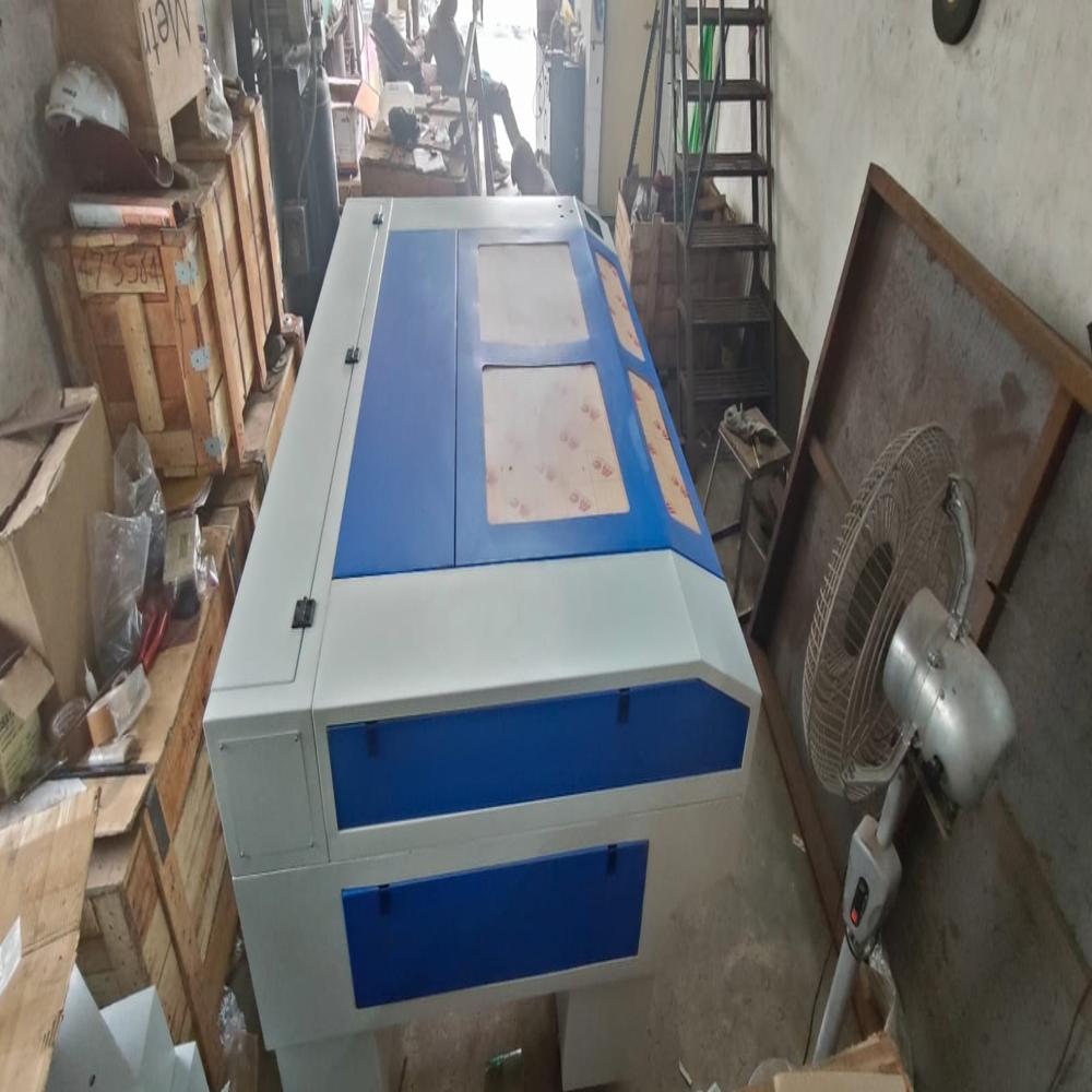 CO2 Laser Engraving And Cutting Machine