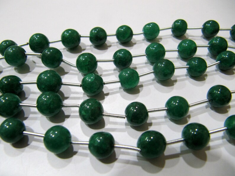 Dyed Emerald Round Plain Smooth Ball Shape 8-9mm Size Beads Strand 8 inches long