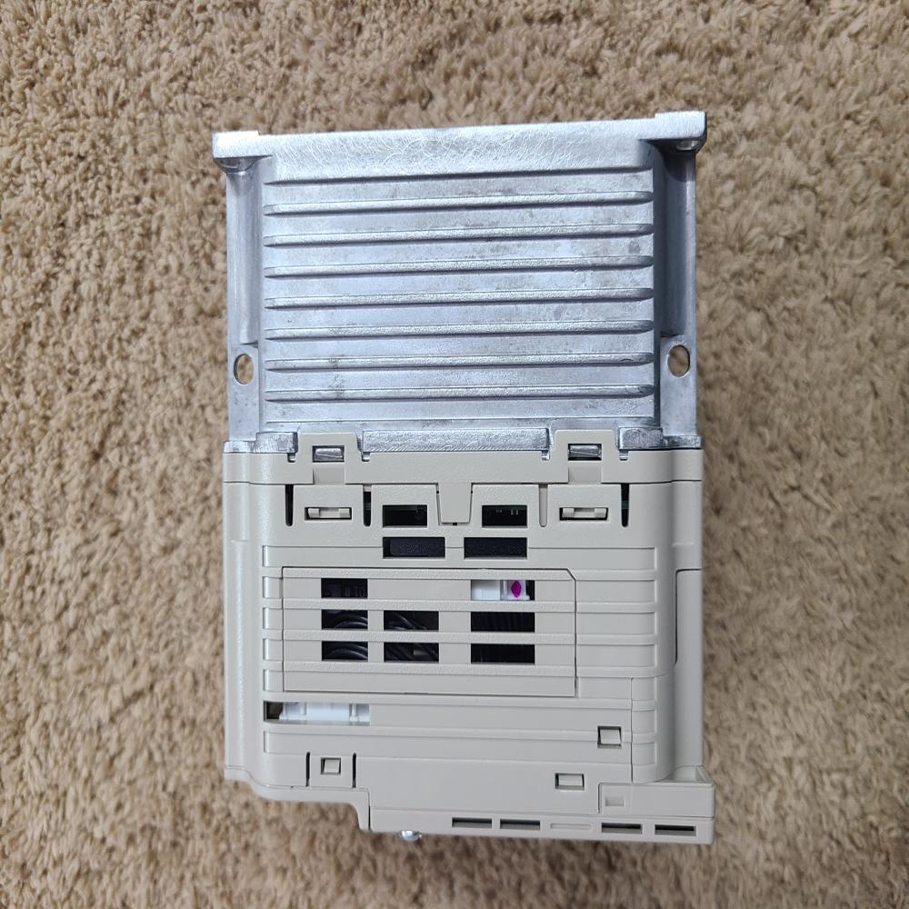 CIMR-JT4A0001BAA - Yaskawa Ac Drive J1000