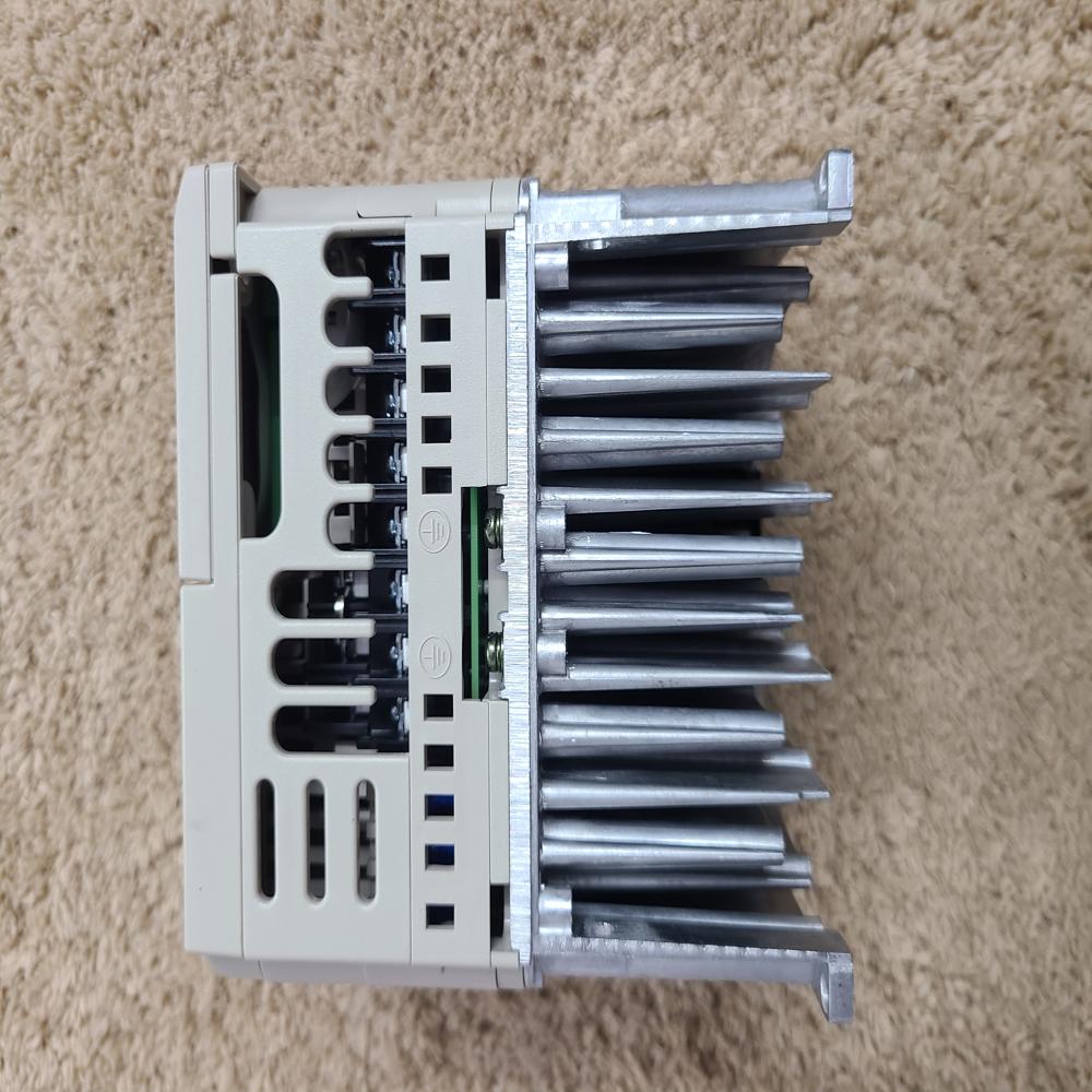 CIMR-JT4A0011BAA - Yaskawa Ac Drive J1000