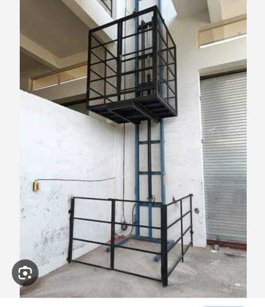 Heavy Duty Cargo Lift