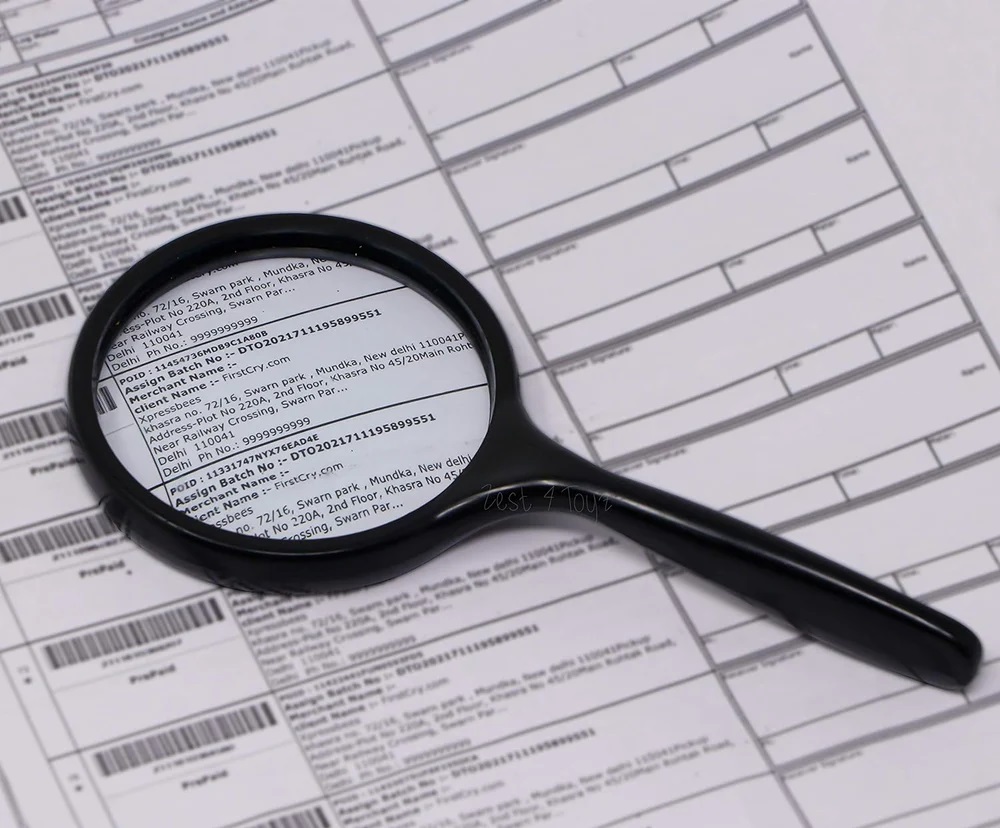 True Sense Black Plastic Handle Magnifying Glass, 5x75MM