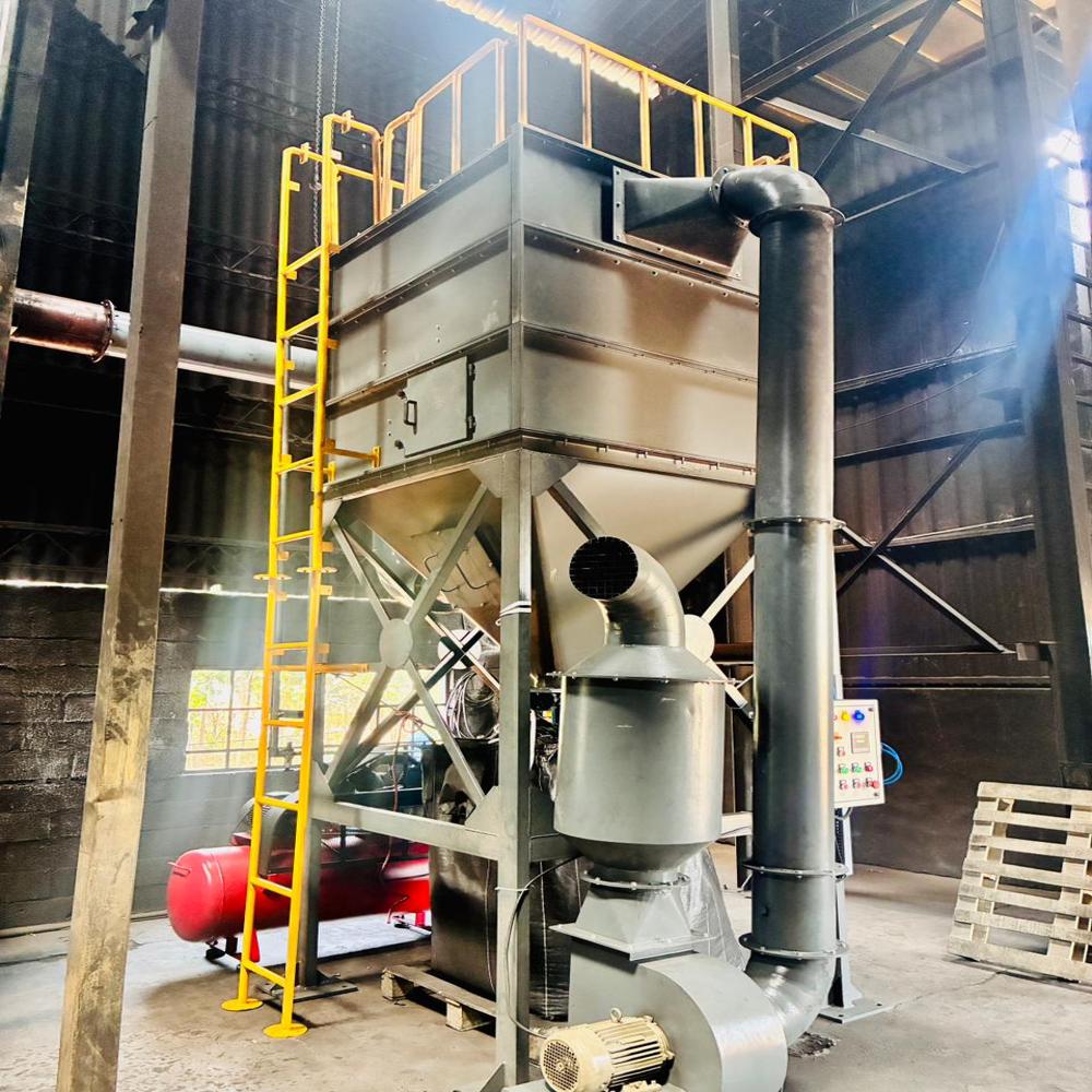 Reverse pulse jet dust collector