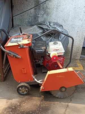 Road Cutting Machine