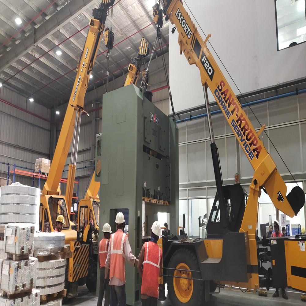 Hydraulic Crane Rental Services
