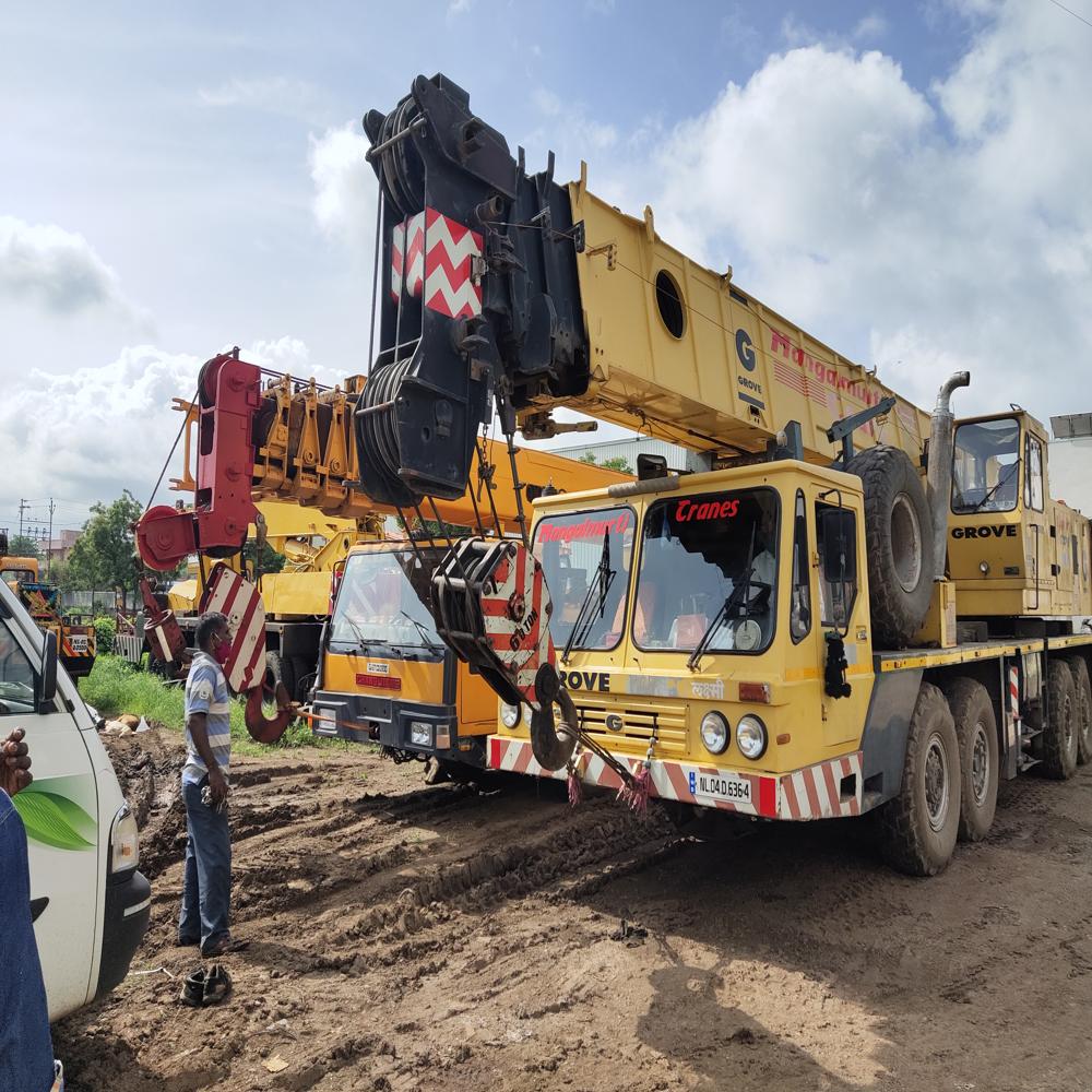 100 Ton Mobile Crane Rental Service