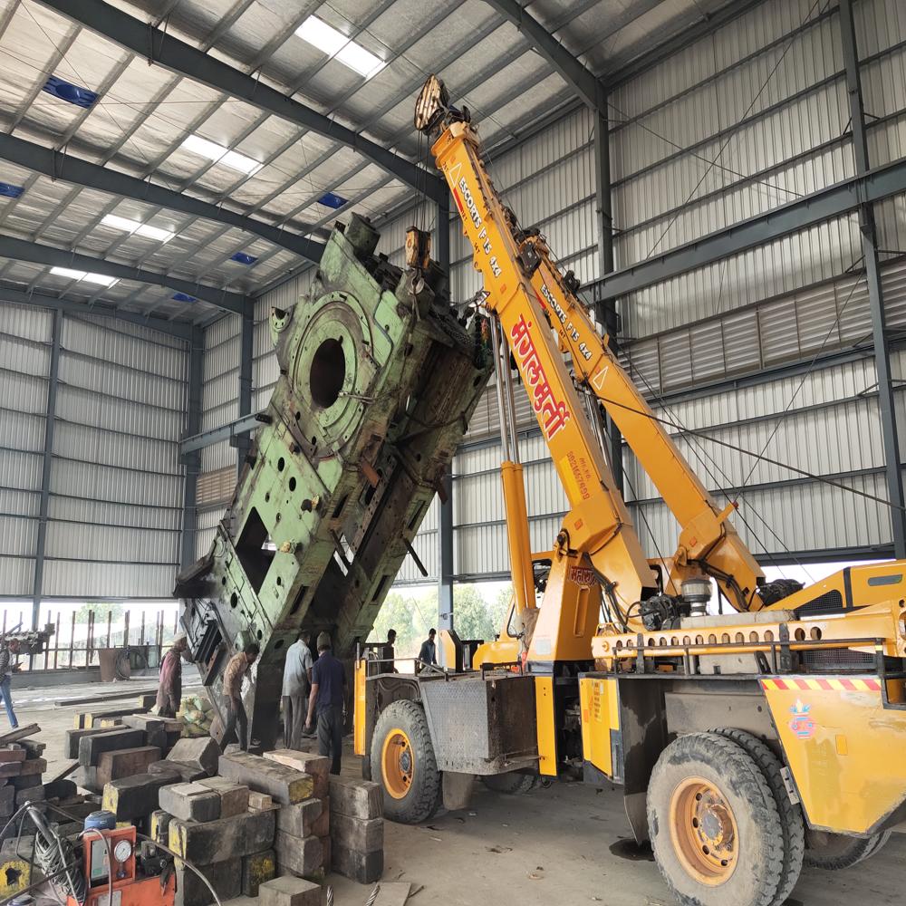 Hydraulic Cranes On Hire